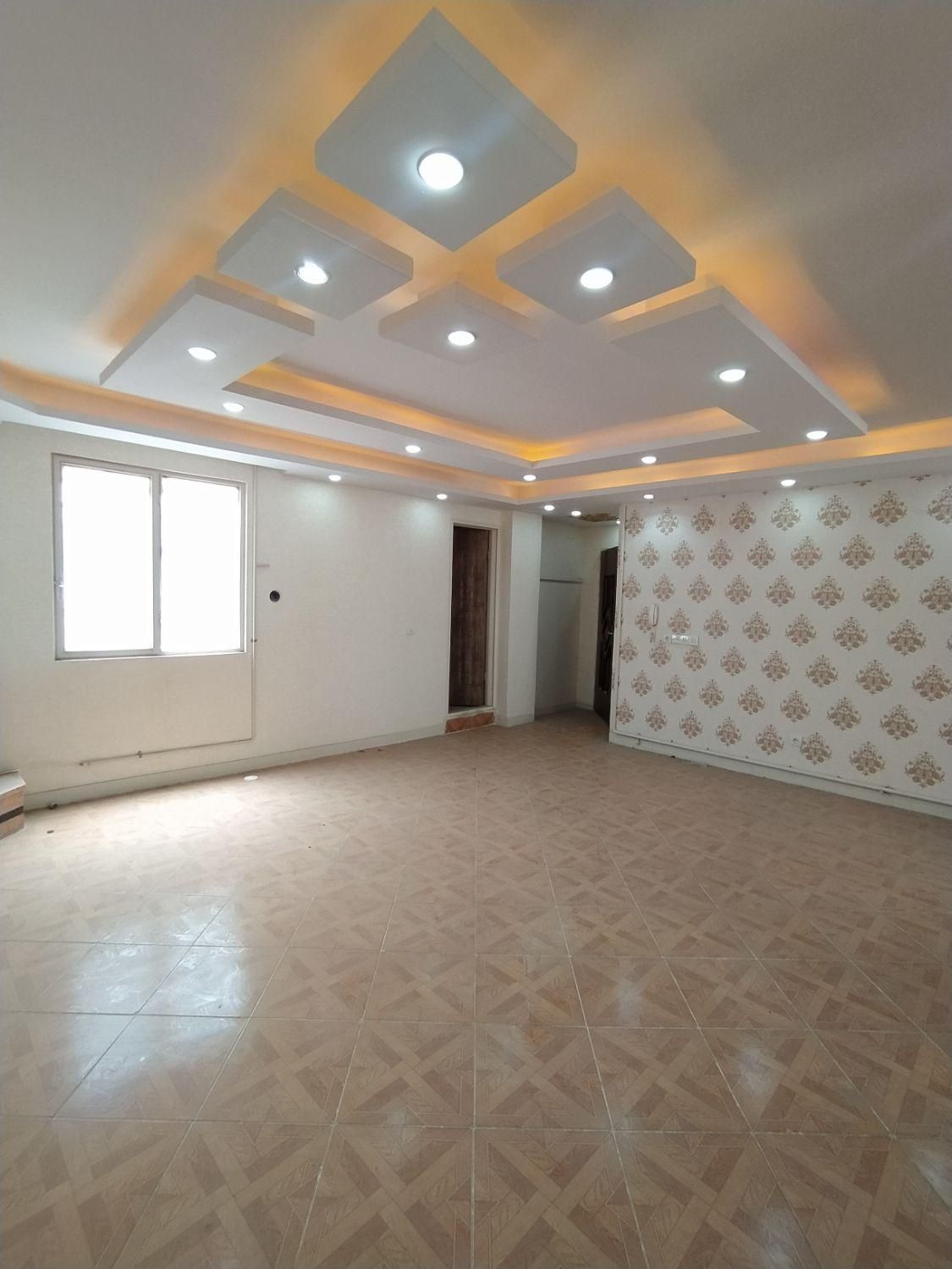 بزرگی مشاوربرترمنطقه/۷۲متر/فول دیزاین/عروسک/مارلیک|فروش آپارتمان|ملارد, |دیوار
