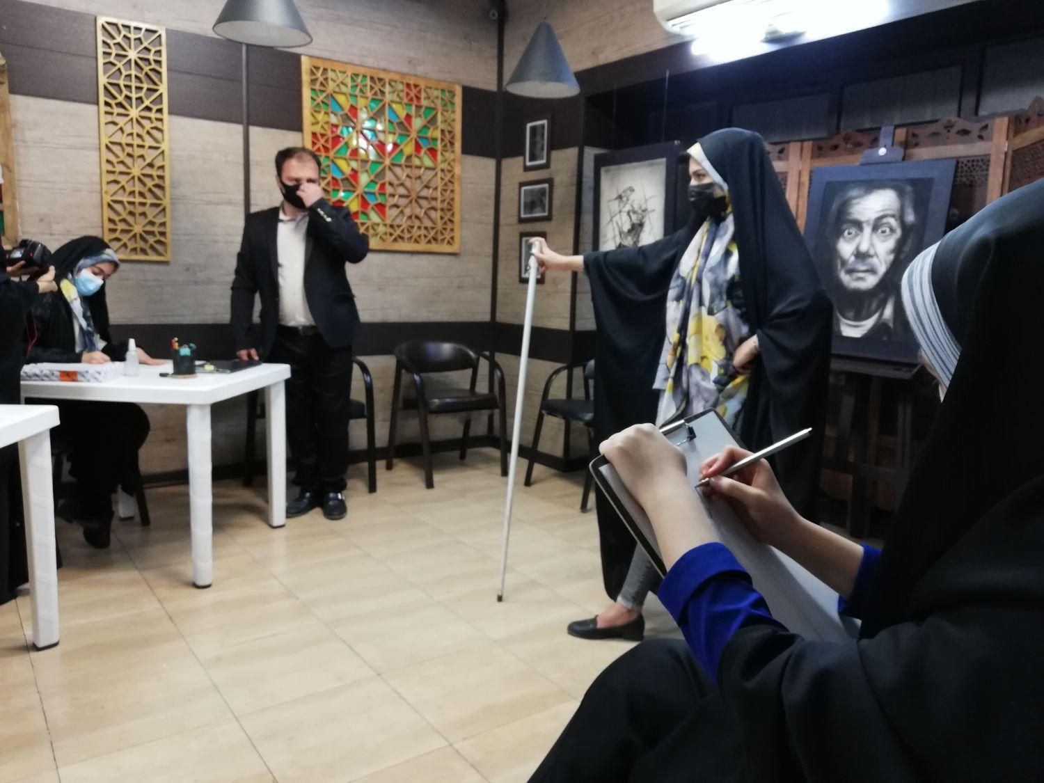 دیپلم رسمی آموزش پرورش کاردانش گرافیک مدرک نهم|خدمات آموزشی|تهران, فلسطین (میدان انقلاب)|دیوار