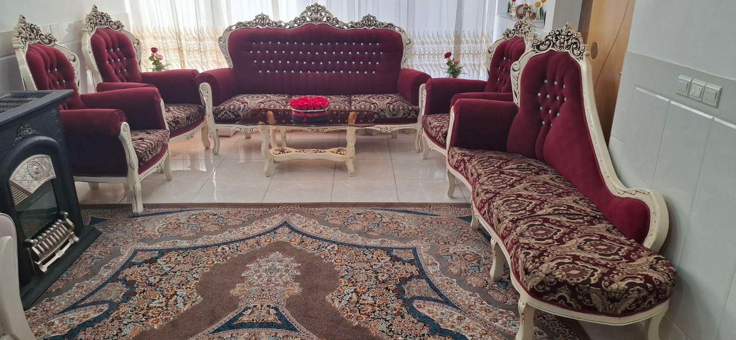مبلمان سلطنتی مخصوص جهیزیه+میزناهارخوری|مبلمان خانگی و میز عسلی|خمینی‌شهر, |دیوار