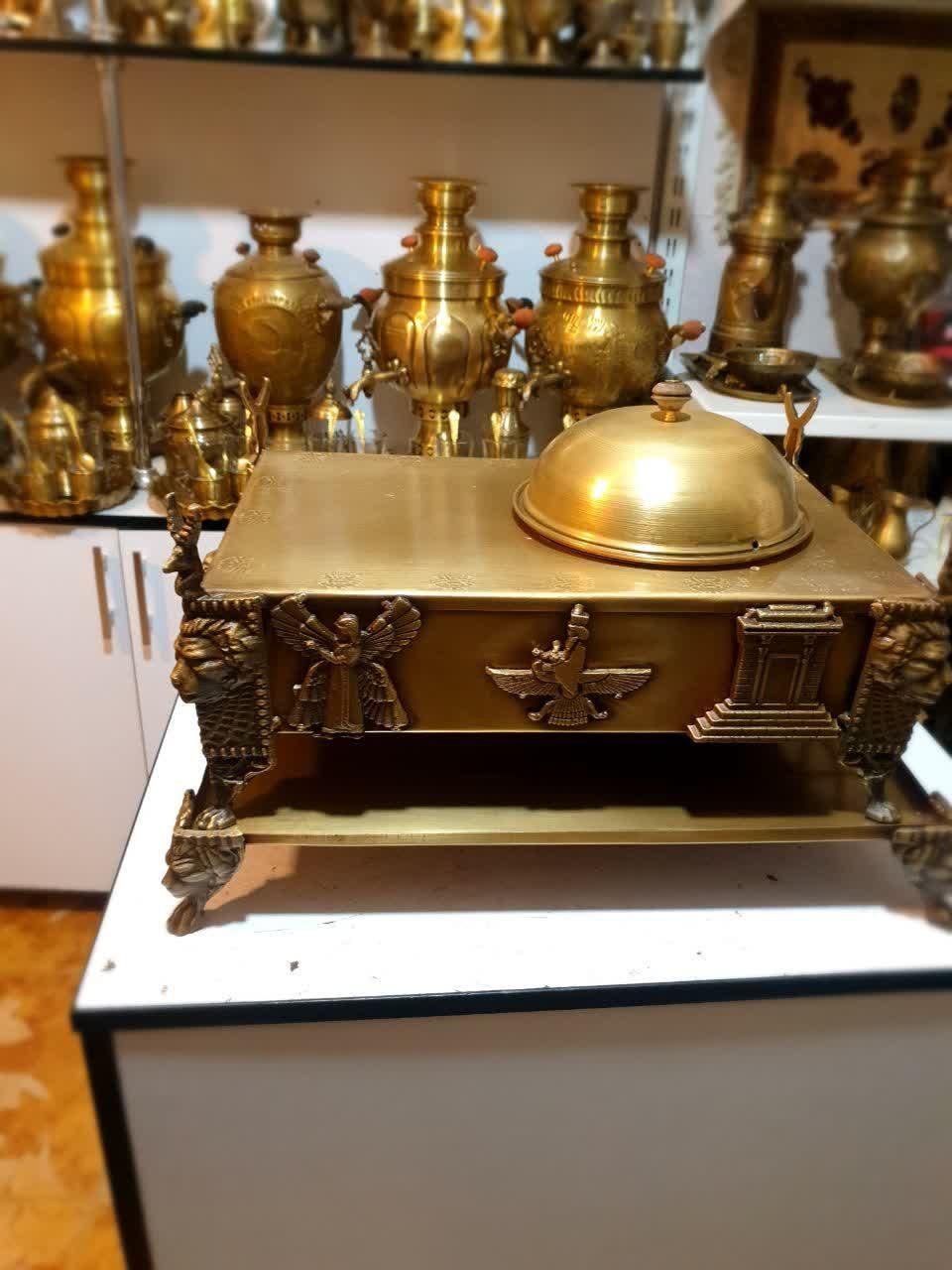 منقل ذغالی ضخیم برنجی سماوری|کلکسیون اشیاء عتیقه|کرمان, |دیوار