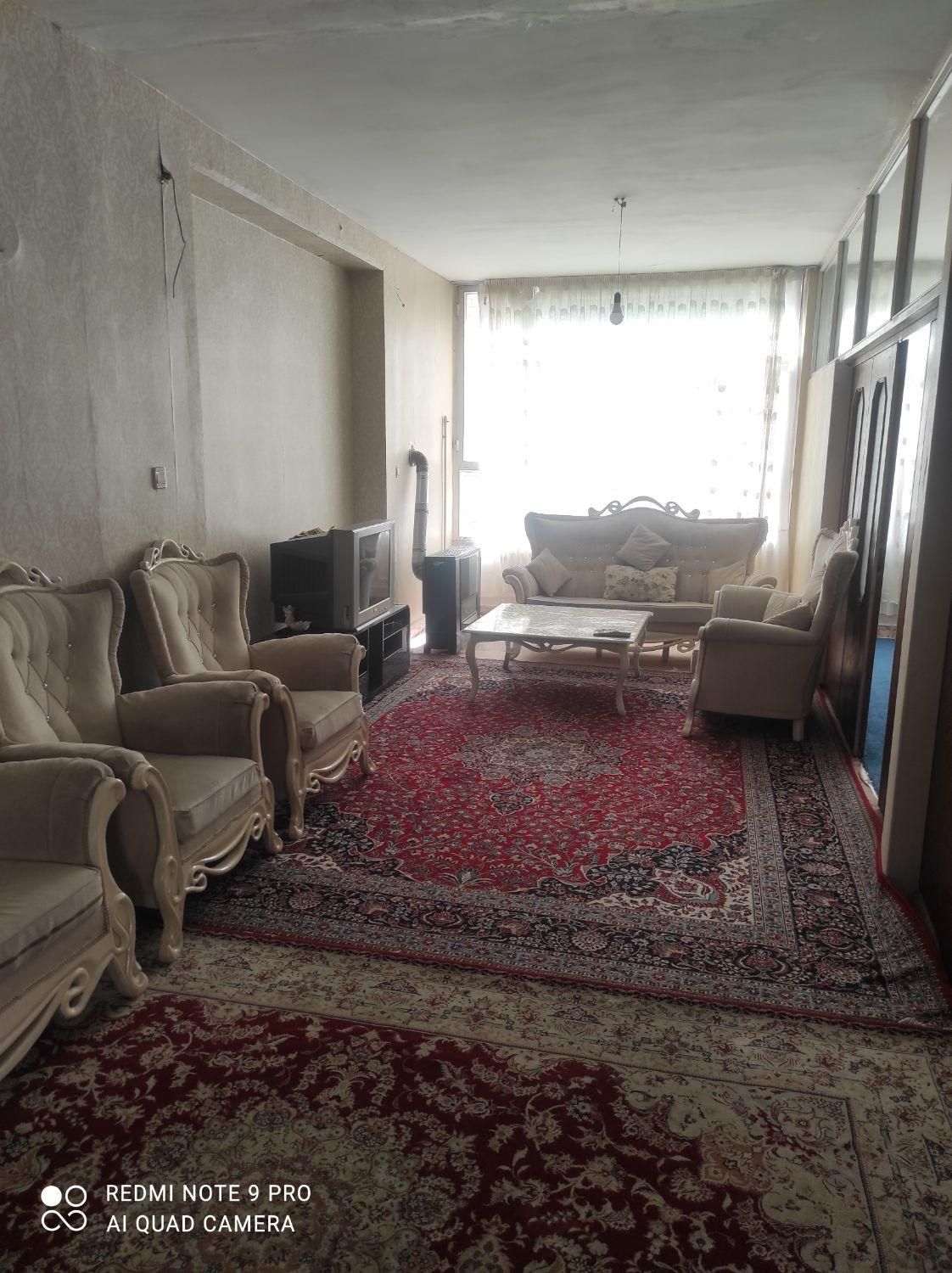 اجاره کوتاه مدت روزانه   هفتگی. ماهانه|اجارهٔ کوتاه‌مدت آپارتمان و سوئیت|کرج, اصفهانی‌ها|دیوار