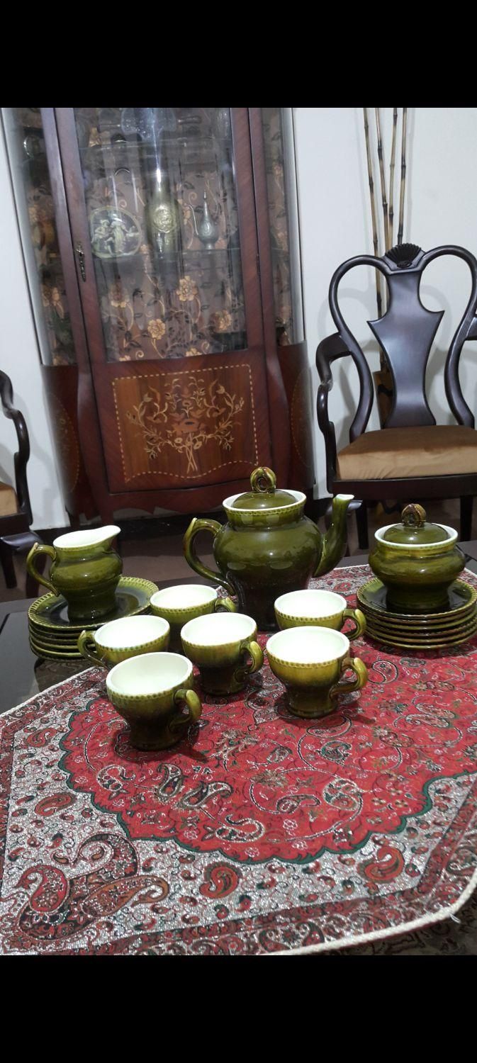 سرویس صبحانه خوری عتیقه|کلکسیون اشیاء عتیقه|رویان, |دیوار