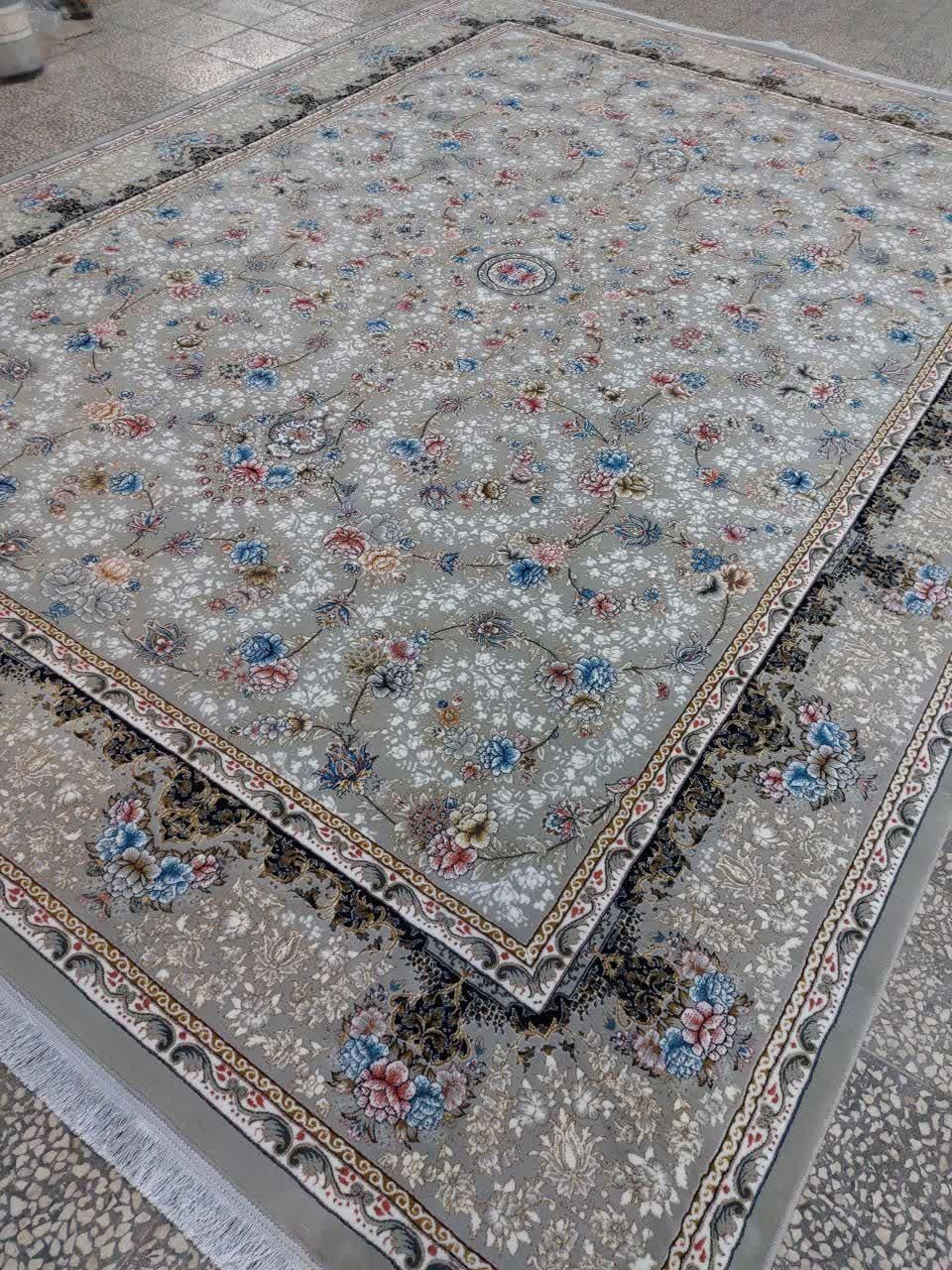 طراوت و شادابی را با نمونه در منزل خود پهن کنید|فرش|همدان, |دیوار