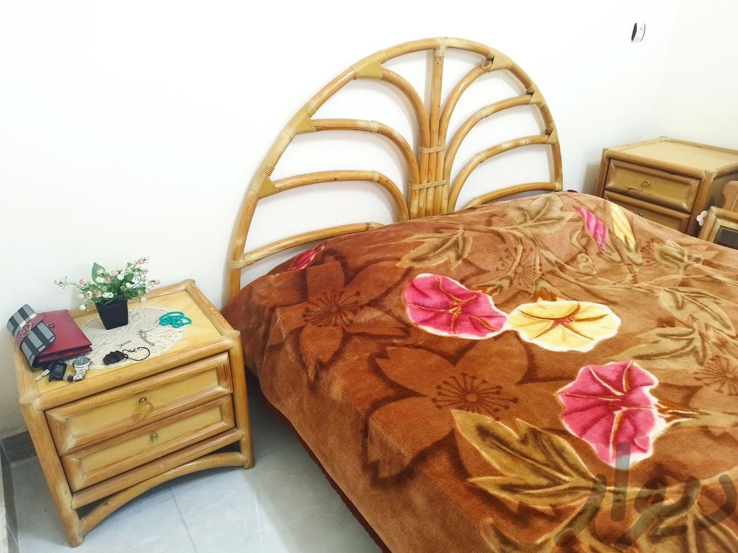 تخت دونفره چوبی|تخت و سرویس خواب|خشکبیجار, |دیوار