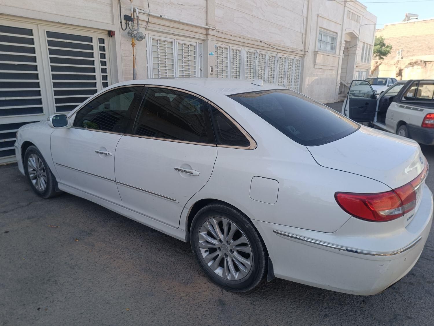 هیوندای آزرا کالیفرنیا 3300cc، مدل ۲۰۱۱|خودرو سواری و وانت|تهران, الهیه|دیوار