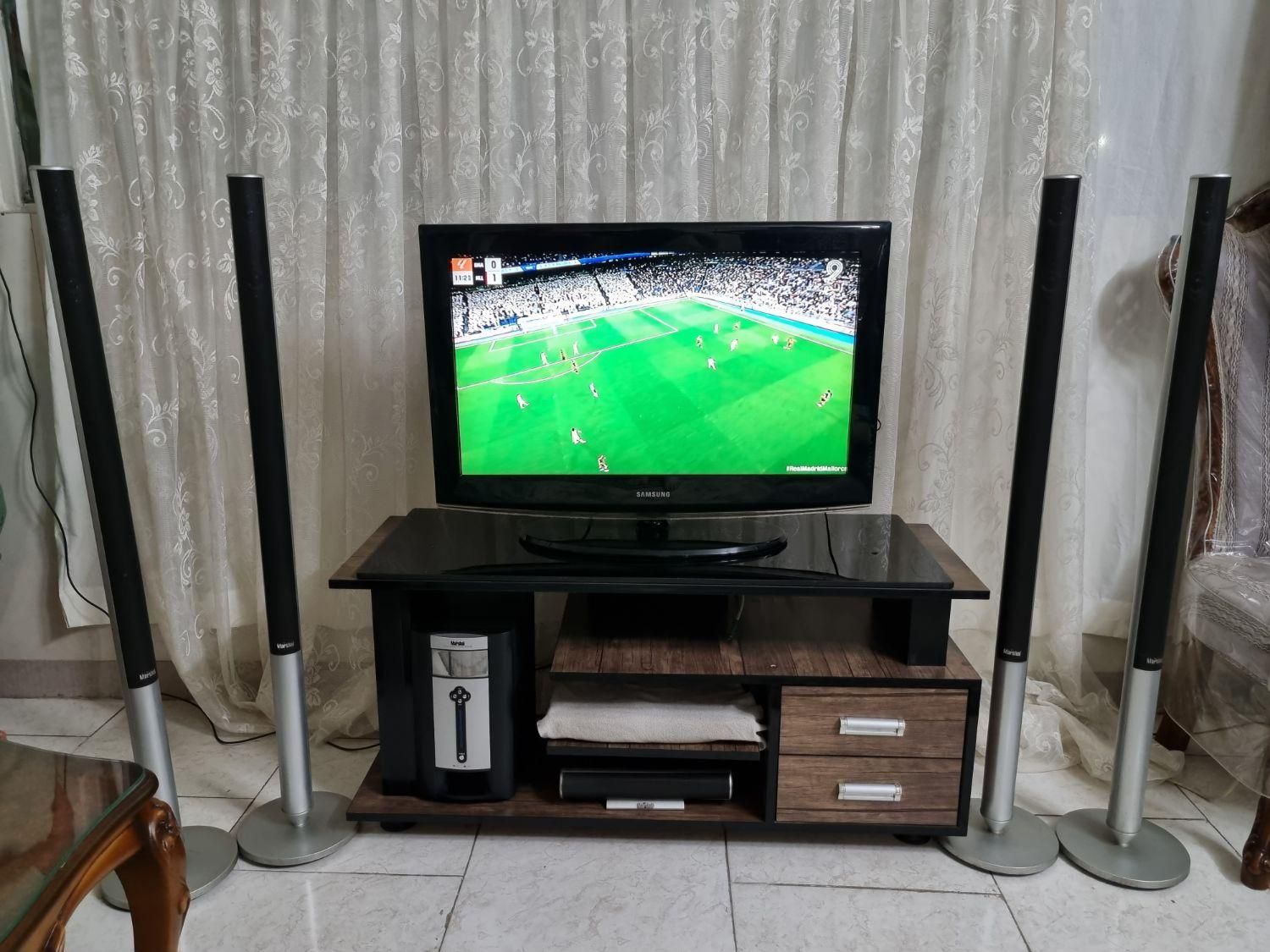 تلویزیون Lcd سامسونگ .میز تلویزیون . باند|تلویزیون و پروژکتور|کرج, حیدرآباد|دیوار