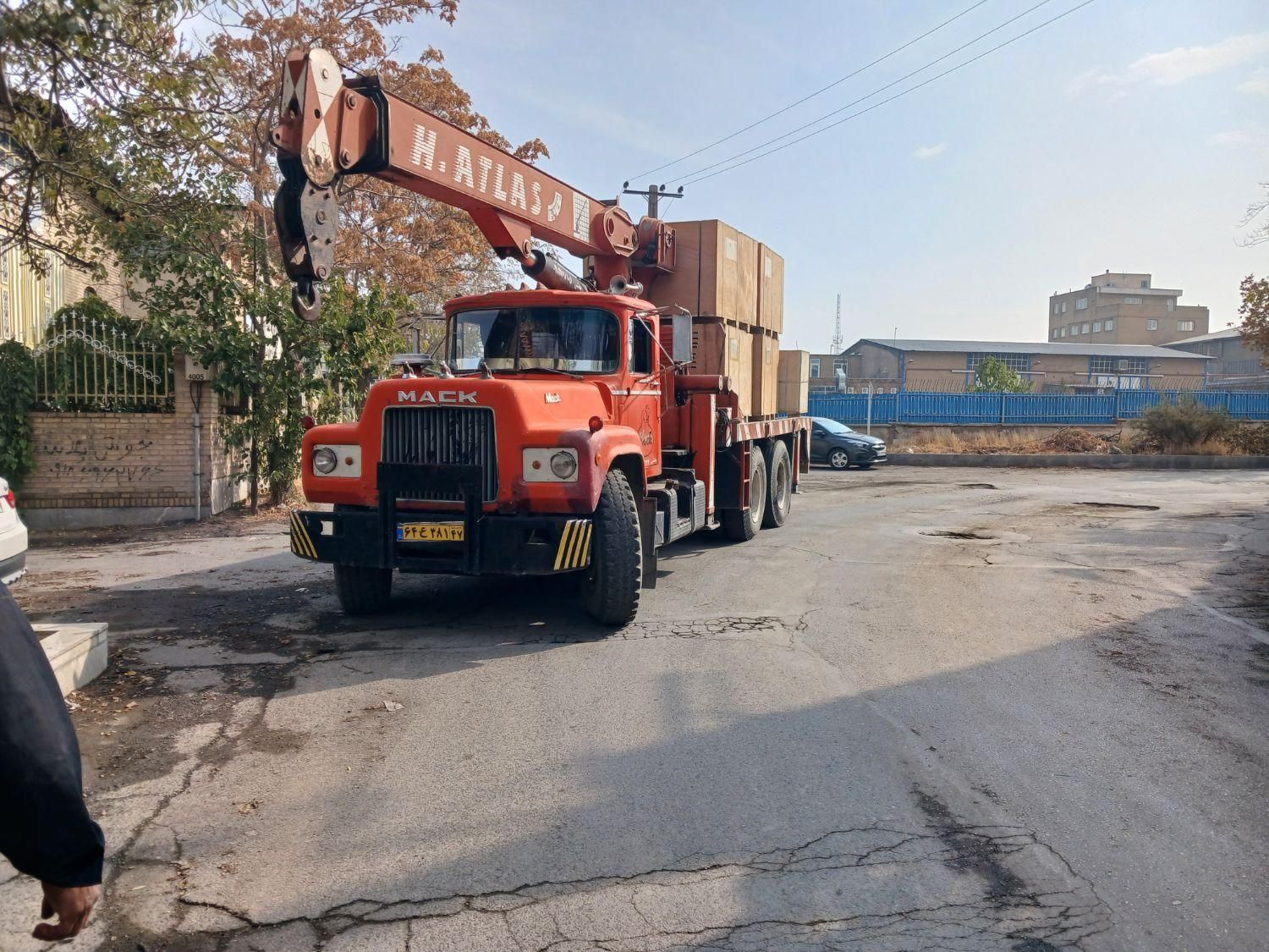 جرثقیل سبک وسنگین یدکش دکل بلند|خدمات حمل و نقل|اراک, |دیوار