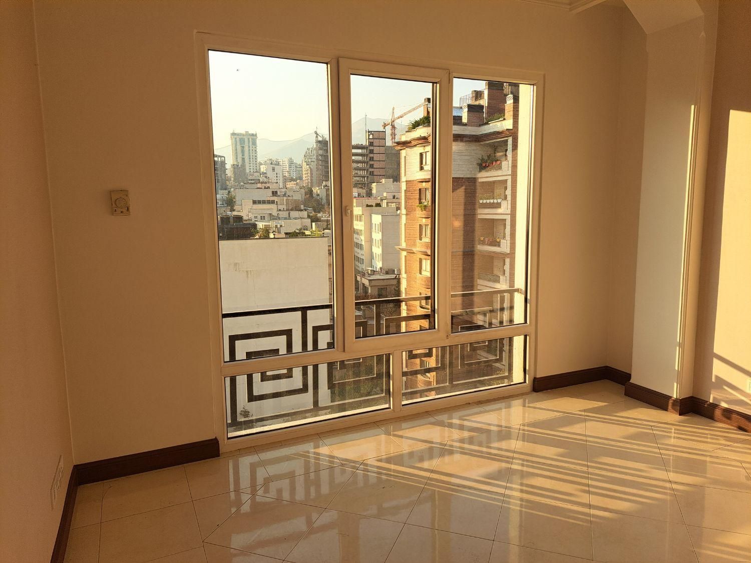 ۴۱۰ متر ۴خواب فرشته تراس بزرگ ویو ابدی