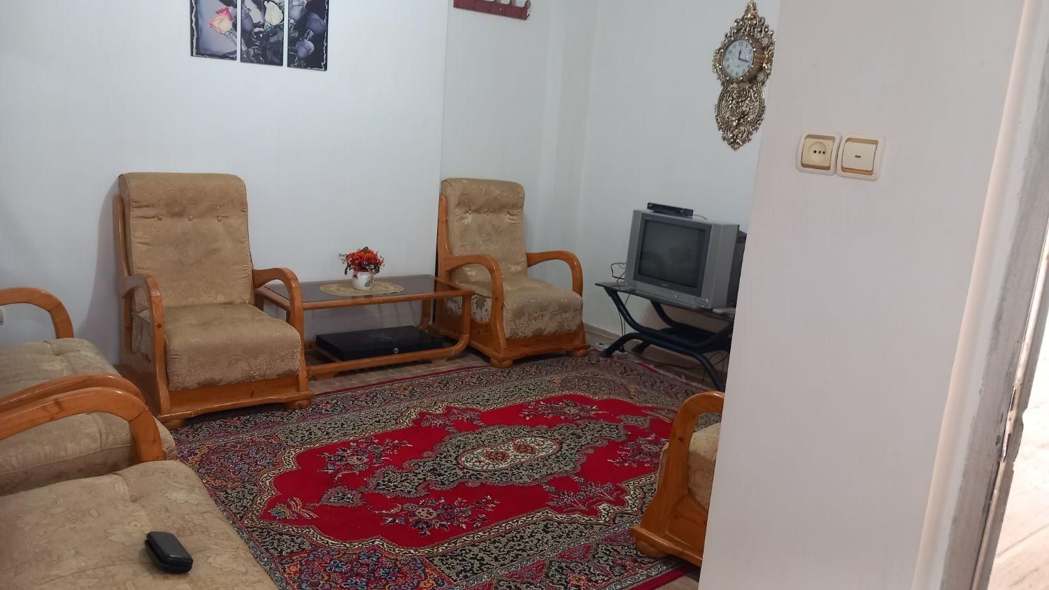 اجاره روزانه/هفتگی سوییت تمیز دارای حیاط و پارکینگ|اجارهٔ کوتاه‌مدت آپارتمان و سوئیت|کوچصفهان, |دیوار