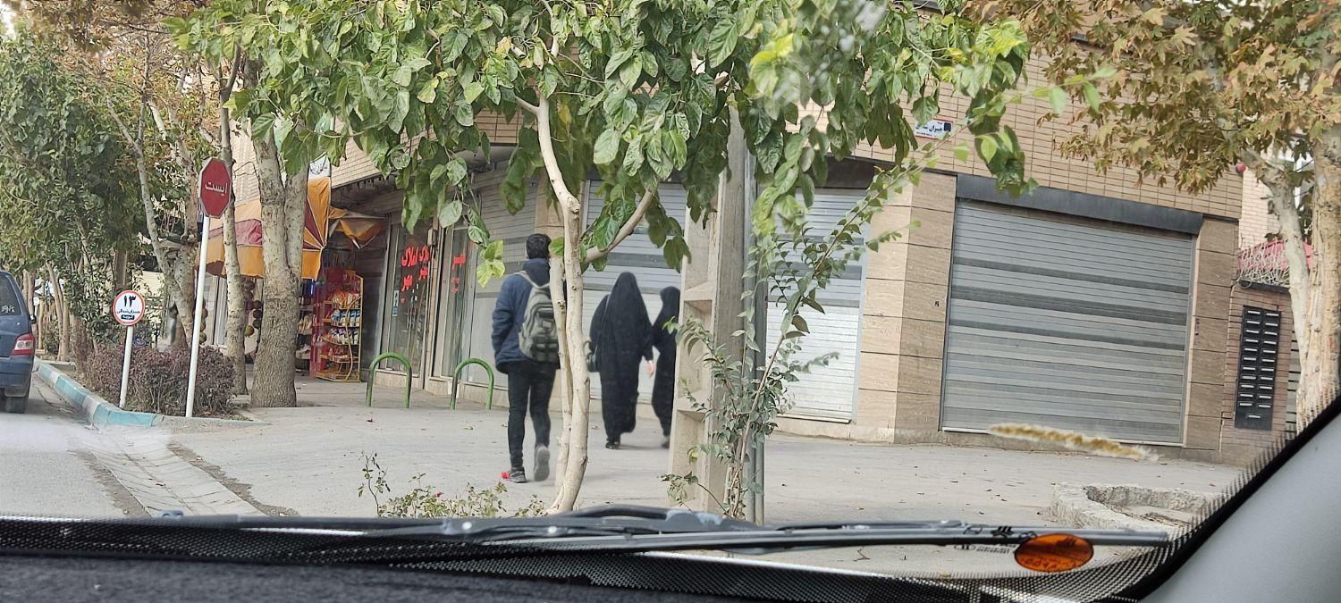 آتشگاه تجاری 42متر اول نبوی نبش س نسترن|فروش مغازه و غرفه|اصفهان, کارلادان|دیوار