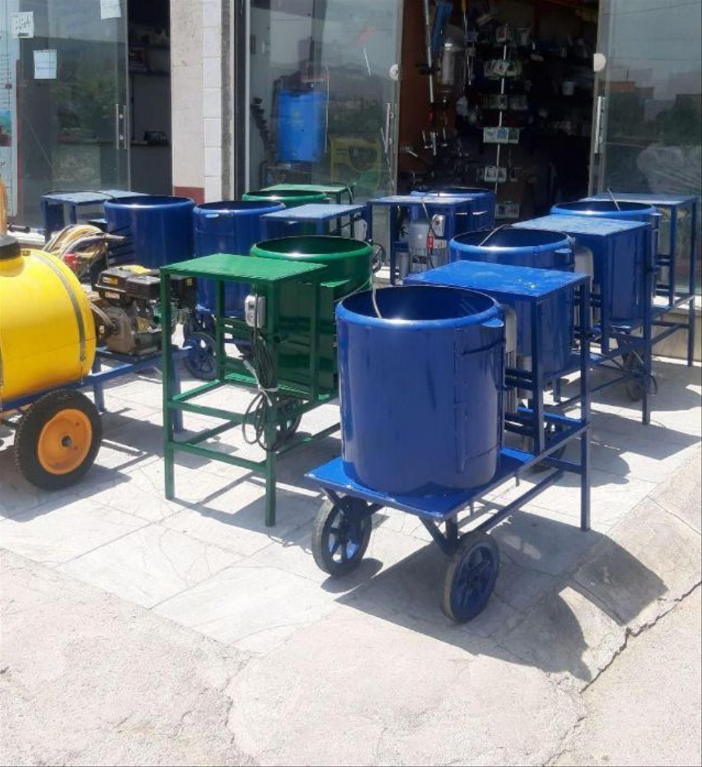 دستگاه خمیرگیر و دستگاه پوست کن گردو یی+سبزی خردکن|خردکن، آسیاب، غذاساز|یاسوج, |دیوار