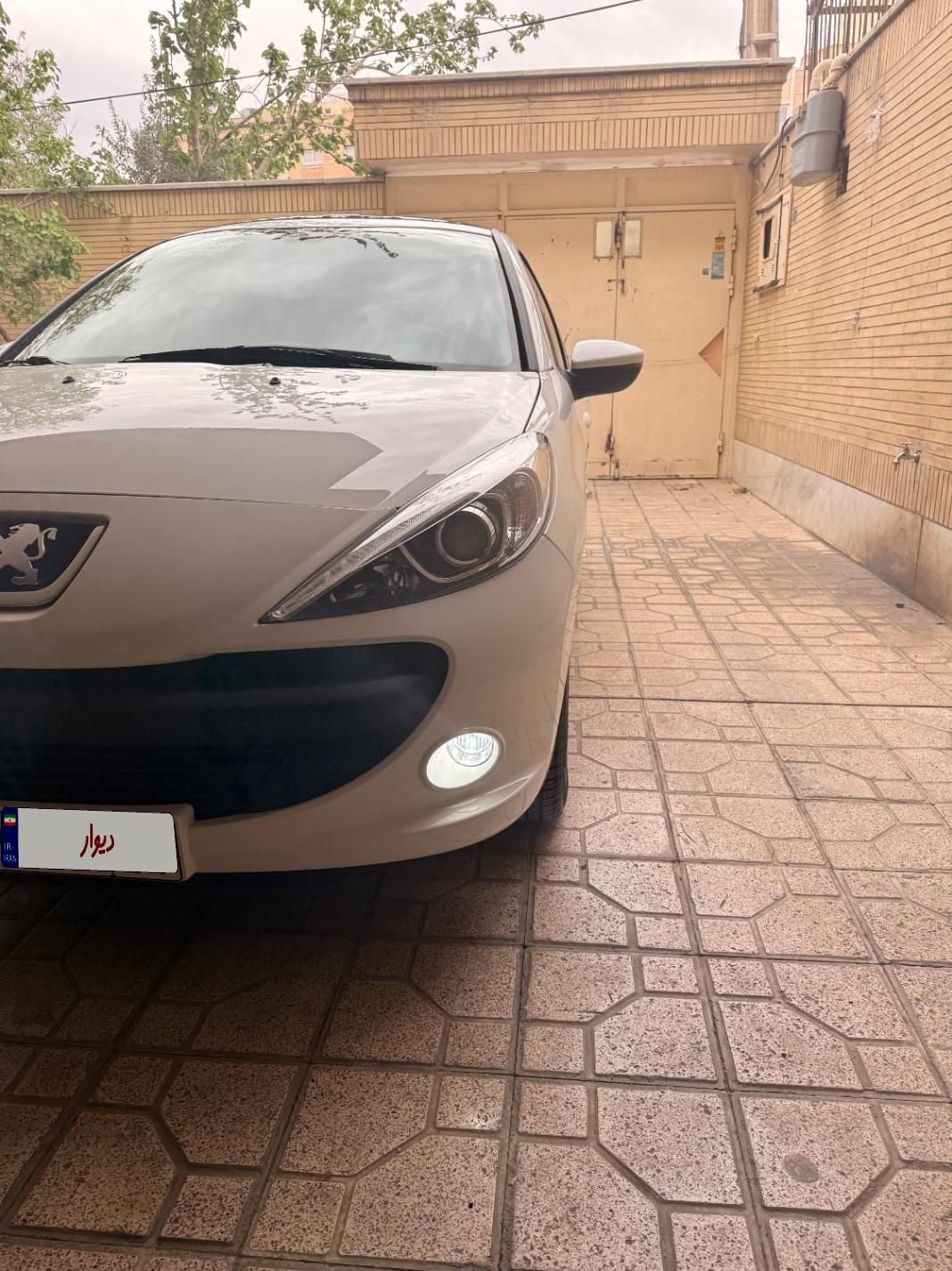 پژو 207 پاناروما دنده ای 1403 / کارکرد 8000|خودرو سواری و وانت|اصفهان, همدانیان|دیوار