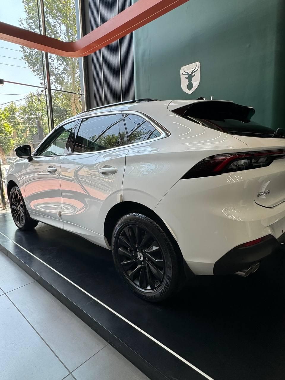 نصب شیشه دودی خودرو درب مغازه و محل با گارانتی|خدمات موتور و ماشین|کرج, گوهردشت|دیوار