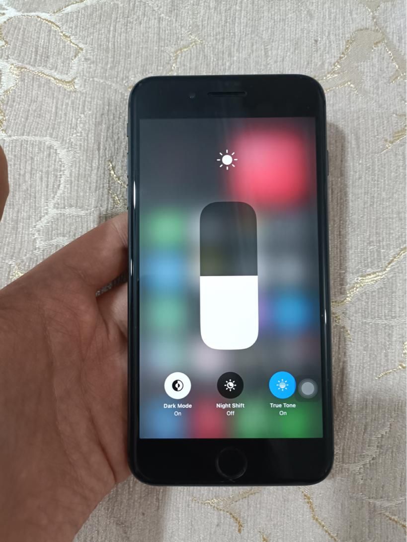 اپل iPhone 8 Plus با حافظهٔ ۶۴ گیگابایت|موبایل|سنندج, |دیوار