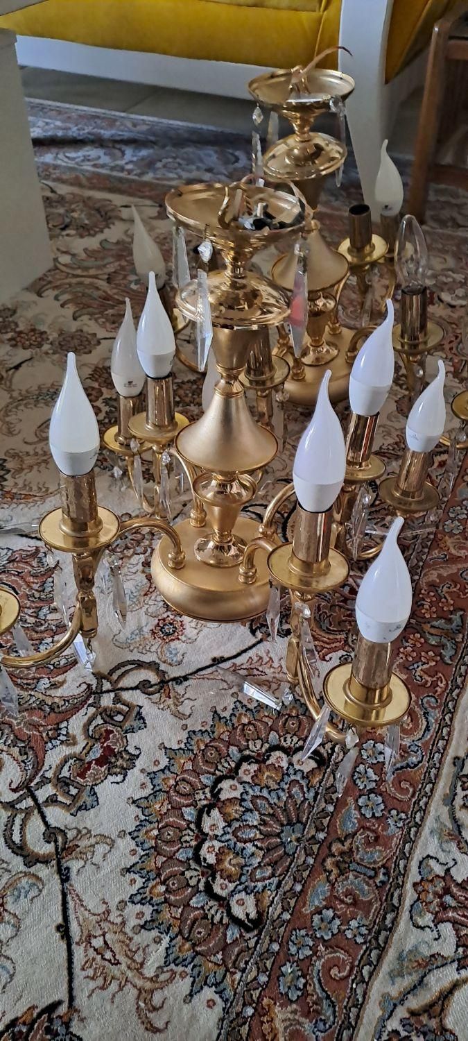 دو عدد لوستر طلایی رنگ چهار شاخه|لوستر و چراغ آویز|اصفهان, شیخ اشراق|دیوار
