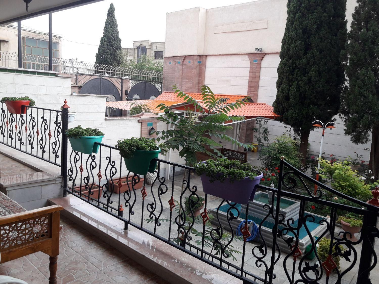 ملک ویلایی600متر/دارای6آپارتمان مستقل/تجاری مسکونی|فروش خانه و ویلا|اصفهان, نقش جهان|دیوار