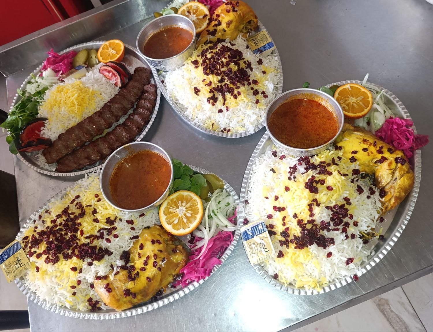 تهیه غذا و غذای آماده کلبه کباب بهاران(پیک رایگان)|خدمات پذیرایی، مراسم|سنندج, |دیوار