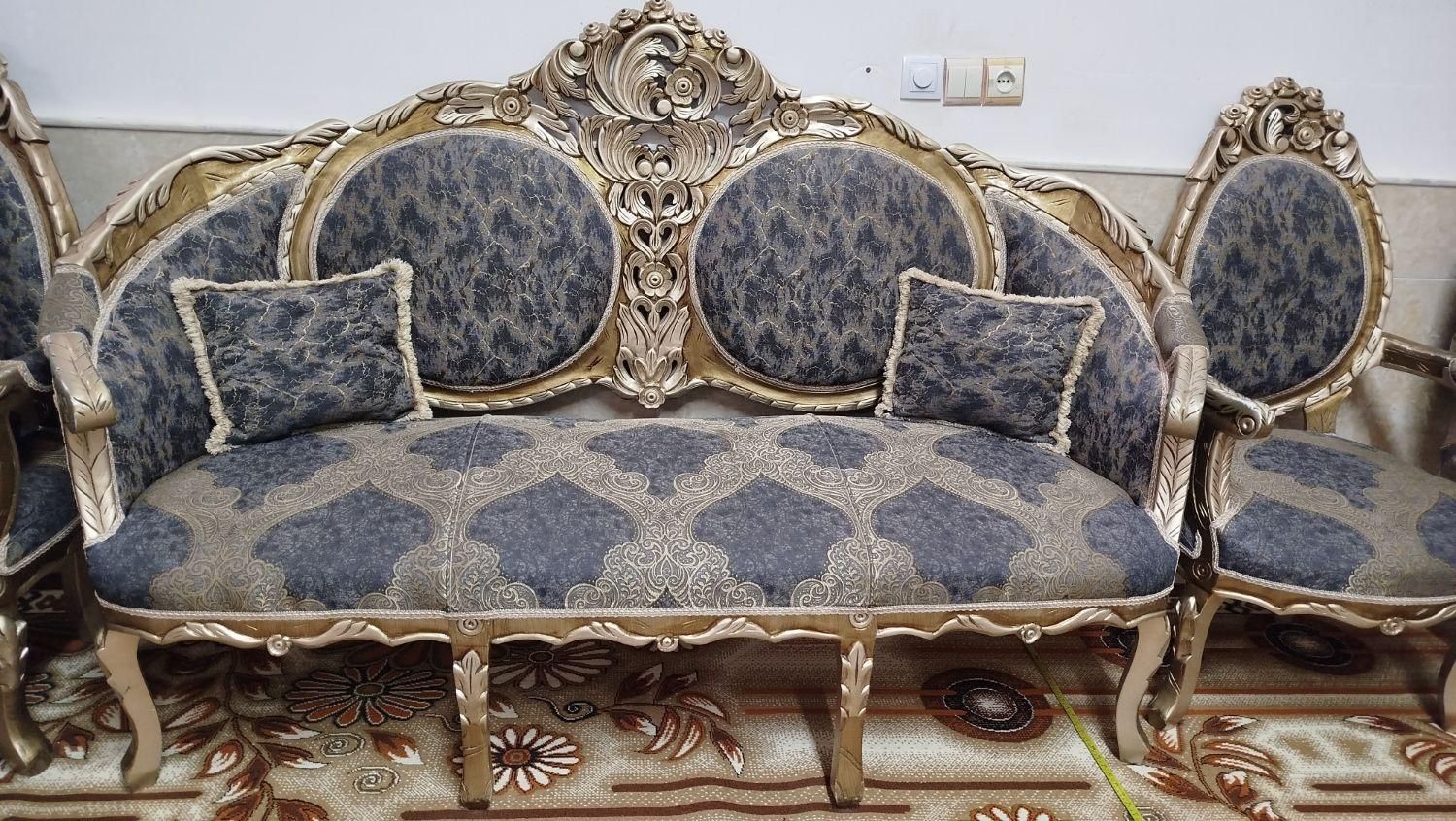 مبل سلطنتی|مبلمان خانگی و میز عسلی|قم, نوقطار|دیوار