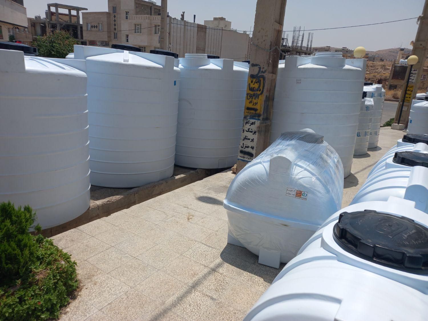 تانکر .مخزن.منبع بشکه آب صدرا فاز. ۱|مصالح و تجهیزات ساختمان|صدرا-فارس, |دیوار