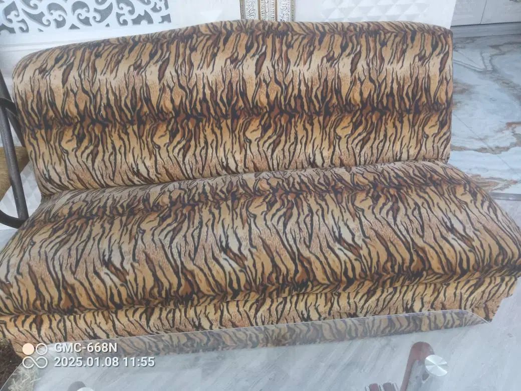 لوازم منزل مبلمان استیل چوب گردو آنتیک و کاناپه|مبلمان خانگی و میز عسلی|تهران, کوی فراز|دیوار