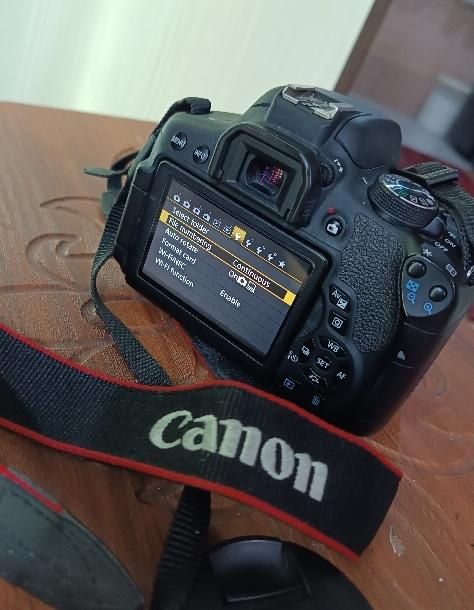 کنون Canon 750D کاملا نو بالنز۱۸.۵۵|دوربین عکاسی و فیلم‌برداری|تهران, مخصوص|دیوار