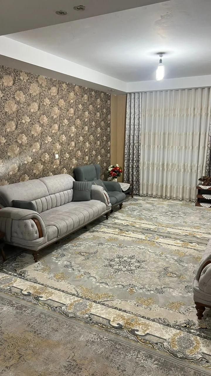 دو عدد فرش 9 متری با یک عدد 6 متری|فرش|کیش, |دیوار