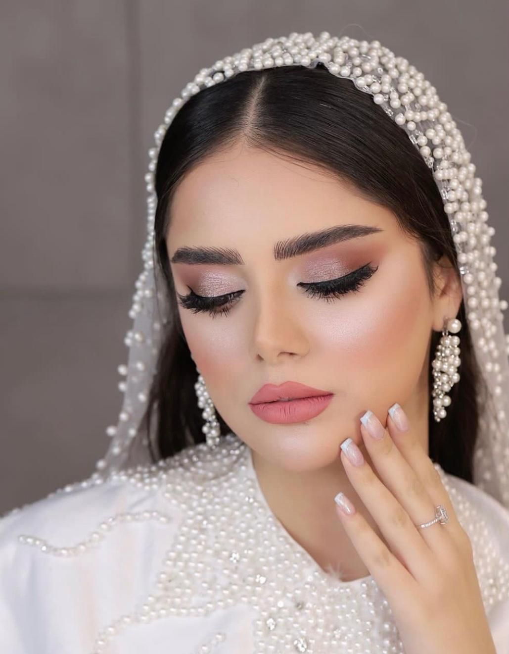 میکاپ و شنیون عروس و همراه وی آی پی|خدمات آرایشگری و زیبایی|مشهد, سجاد شهر|دیوار