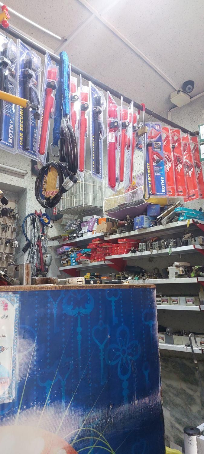 کلیدسازی ، قفل سازی ، باز کردن انواع قفل|خدمات پیشه و مهارت|مشهد, بهاران|دیوار