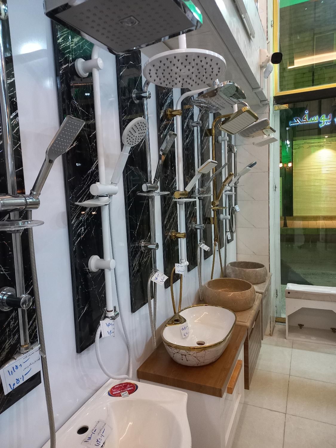 سطل و برس لوازم نظافت روشویی%شیر ست کامل|لوازم نظافت|زنجان, |دیوار