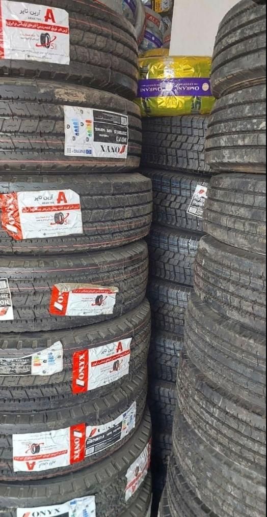 لاستیک ۲۱۵ جلو تیوبلس نرم میشلن چمن۸۳ حاج حسین|قطعات یدکی و لوازم جانبی|مشهد, جلالیه|دیوار