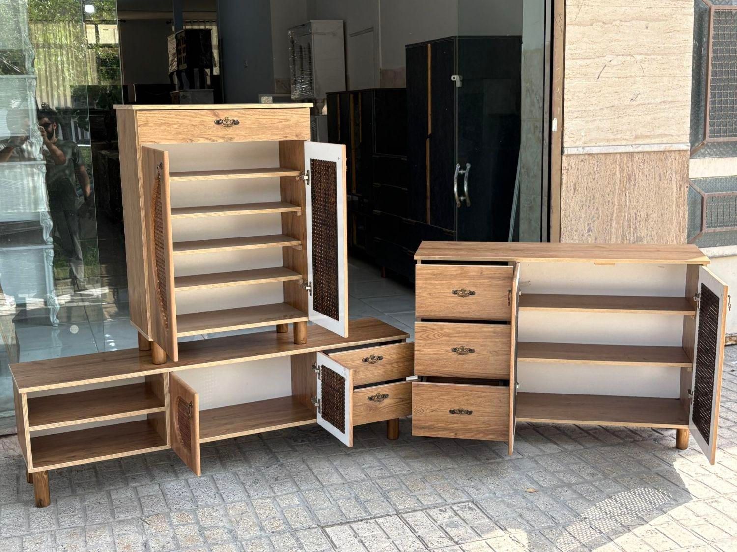 تولیدیه میز تلویزیون در طرح رنگ بندی مختلف (کنسول)|میز تلویزیون|مشهد, رضاشهر|دیوار