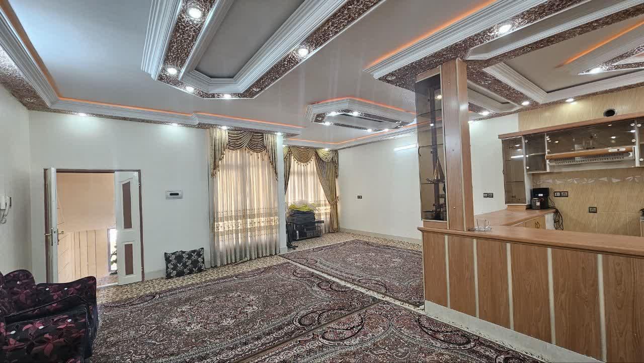فروش خانه ویلایی ۳۵۰ متری ۴ خوابه در فروردین|فروش خانه و ویلا|اصفهان, فروردین|دیوار