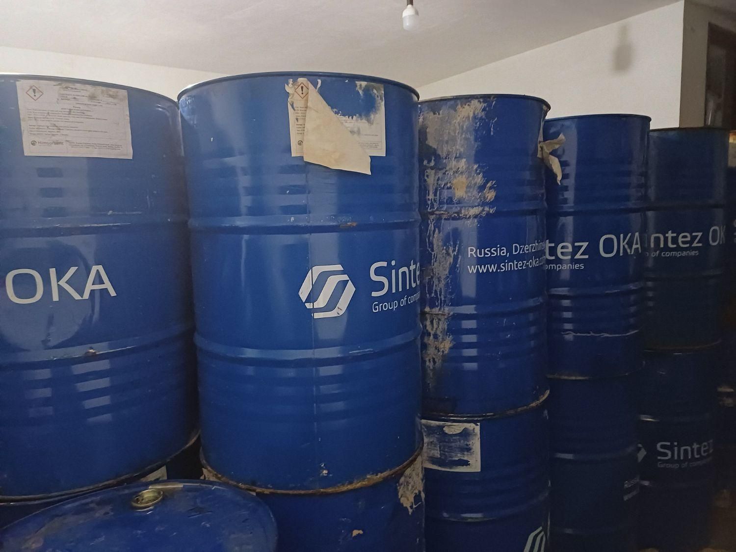 بشکه فلزی. پلاستیکی. تخته الوار|ظروف نگهدارنده، پلاستیکی، یکبارمصرف|شیراز, ترمینال باربری|دیوار