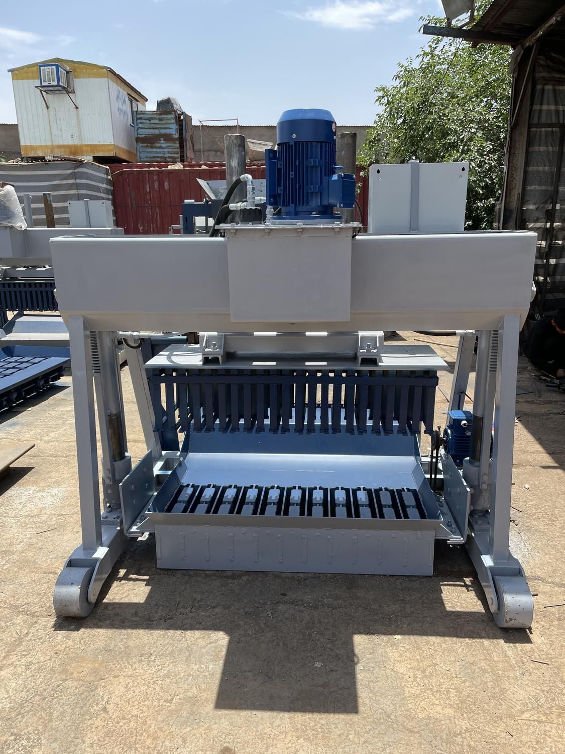 دستگاه بلوک زن هیدرولیک نیمه اتومات|ماشین‌آلات صنعتی|تهران, آذری|دیوار