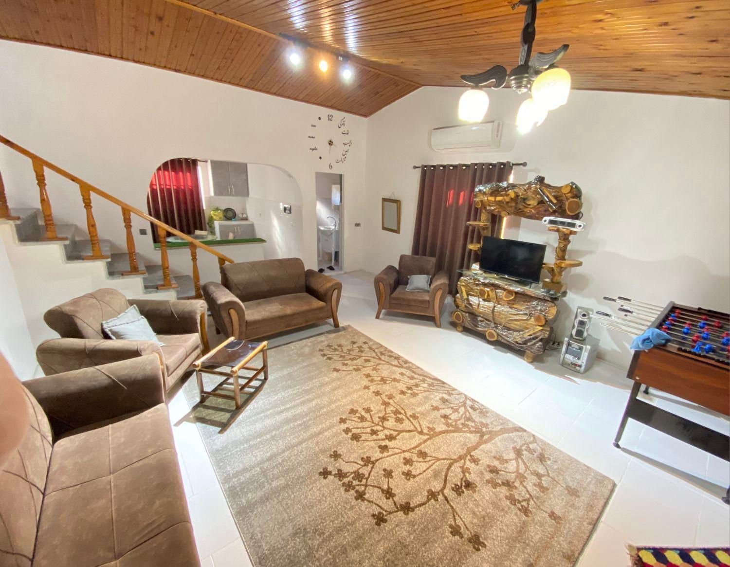 ویلا دربست ساحلی جکوزی دار|اجارهٔ کوتاه‌مدت ویلا و باغ|تنکابن, |دیوار