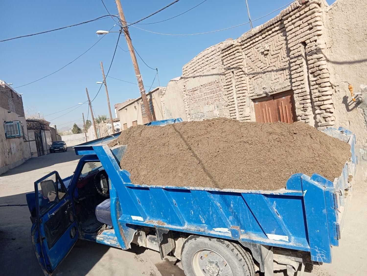 شن شسته  ماسه بادی نخاله بلوک خاک کود نیسان کمپرسی|خدمات حمل و نقل|زاهدان, |دیوار