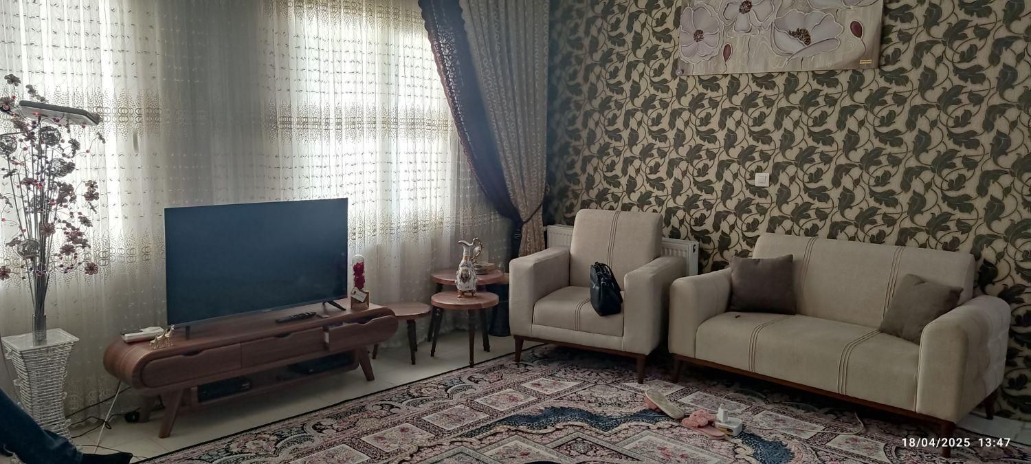 فروش آپارتمان۷۶متری۲خوابه طبقه ۲ عرفان روبروی مترو|فروش آپارتمان|هشتگرد, شهرک ریحانه|دیوار