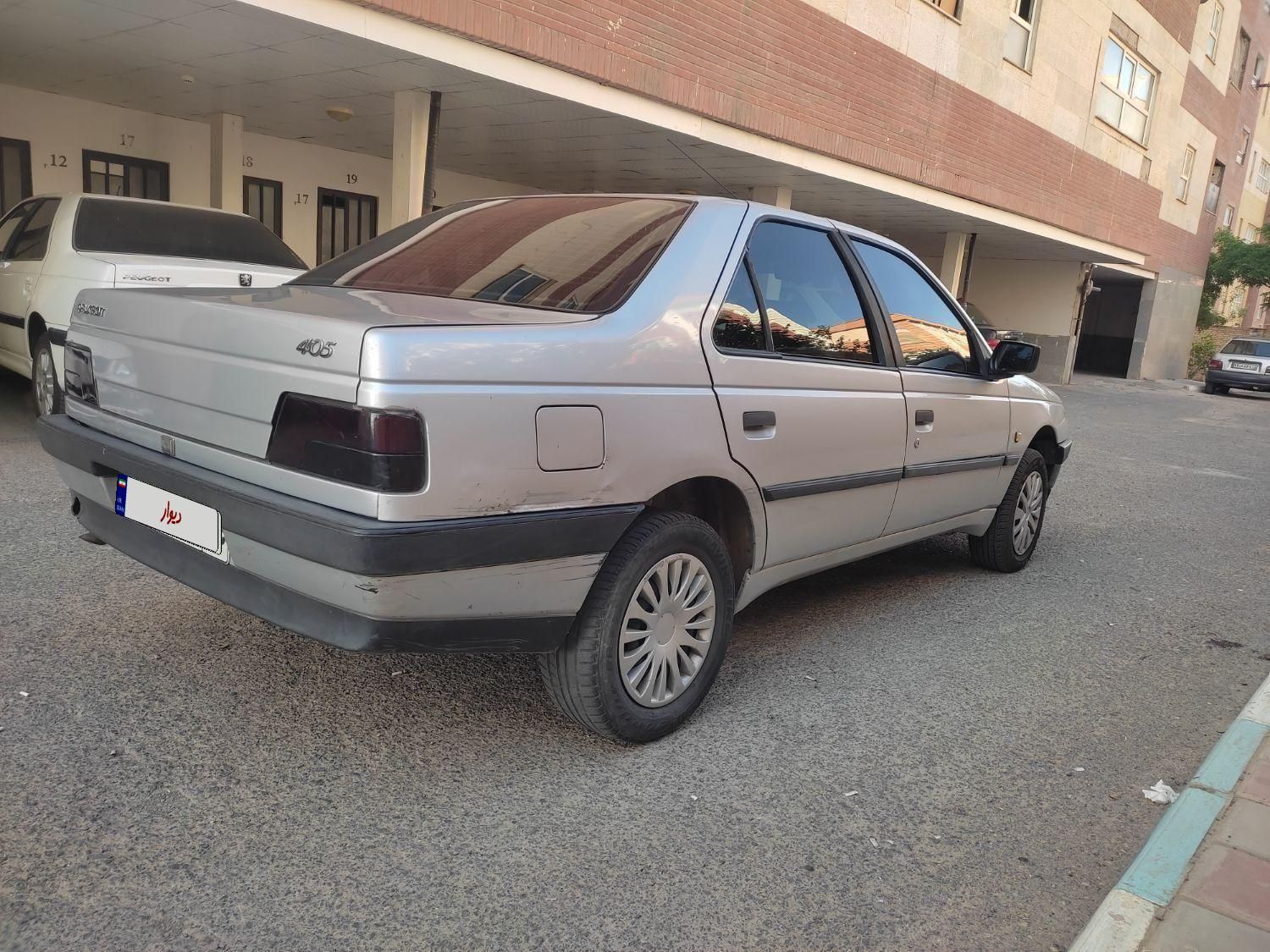 پژو 405 GLX - دوگانه سوز CNG، مدل ۱۳۹۲|خودرو سواری و وانت|قم, پردیسان|دیوار