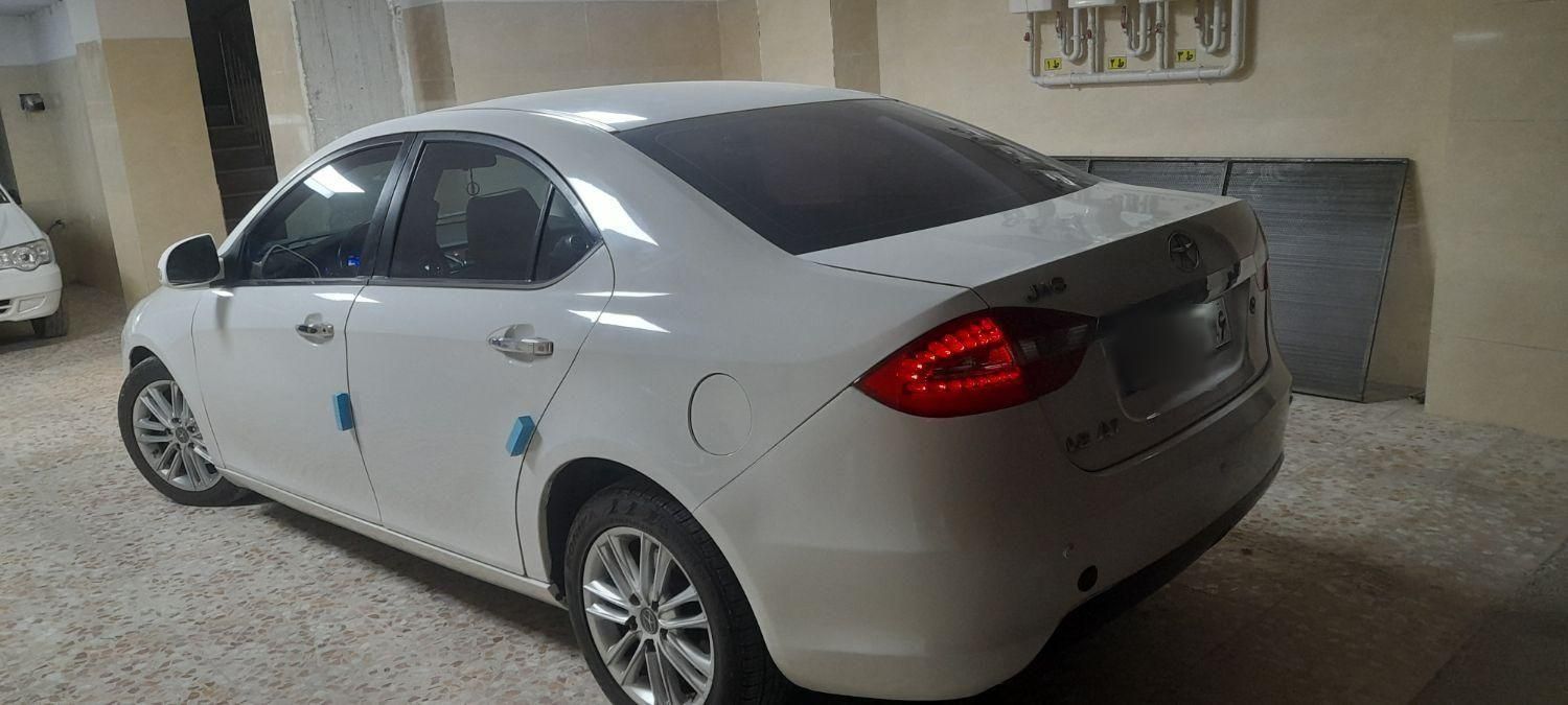 جک J5 اتوماتیک 1800cc، مدل ۱۳۹۴|خودرو سواری و وانت|رشت, حمیدیان|دیوار