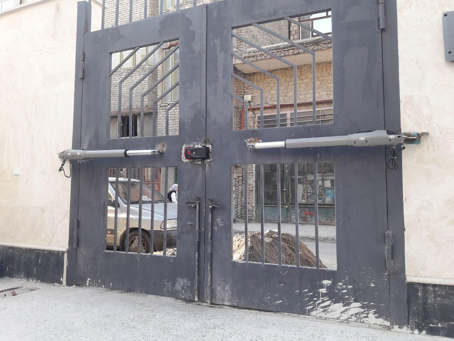 درب اتوماتیک/جک پارکینگی/کرکره برقی/تعمیرات تخصصی|خدمات پیشه و مهارت|مشهد, امام رضا (ع)|دیوار