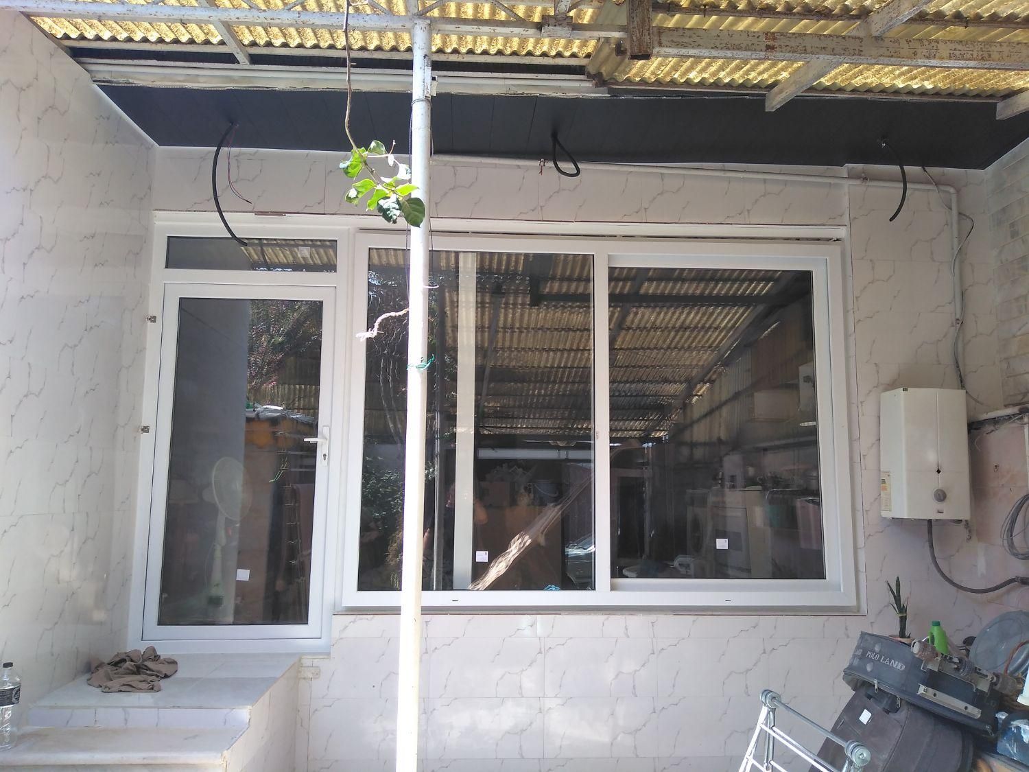 تولیدکننده درب وپنجره دوجداره upvc ودرب ضدسرقت|خدمات پیشه و مهارت|رشت, آب و برق|دیوار