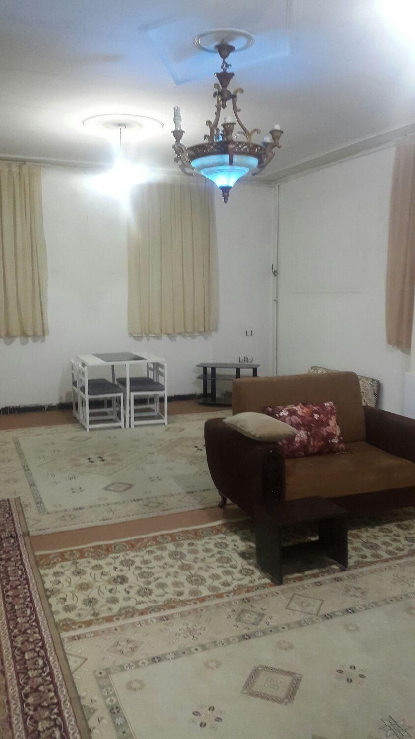 اجاره روزانه خانه کیو خیابان ولیعصر بومی|اجارهٔ کوتاه‌مدت آپارتمان و سوئیت|خرم‌آباد, |دیوار