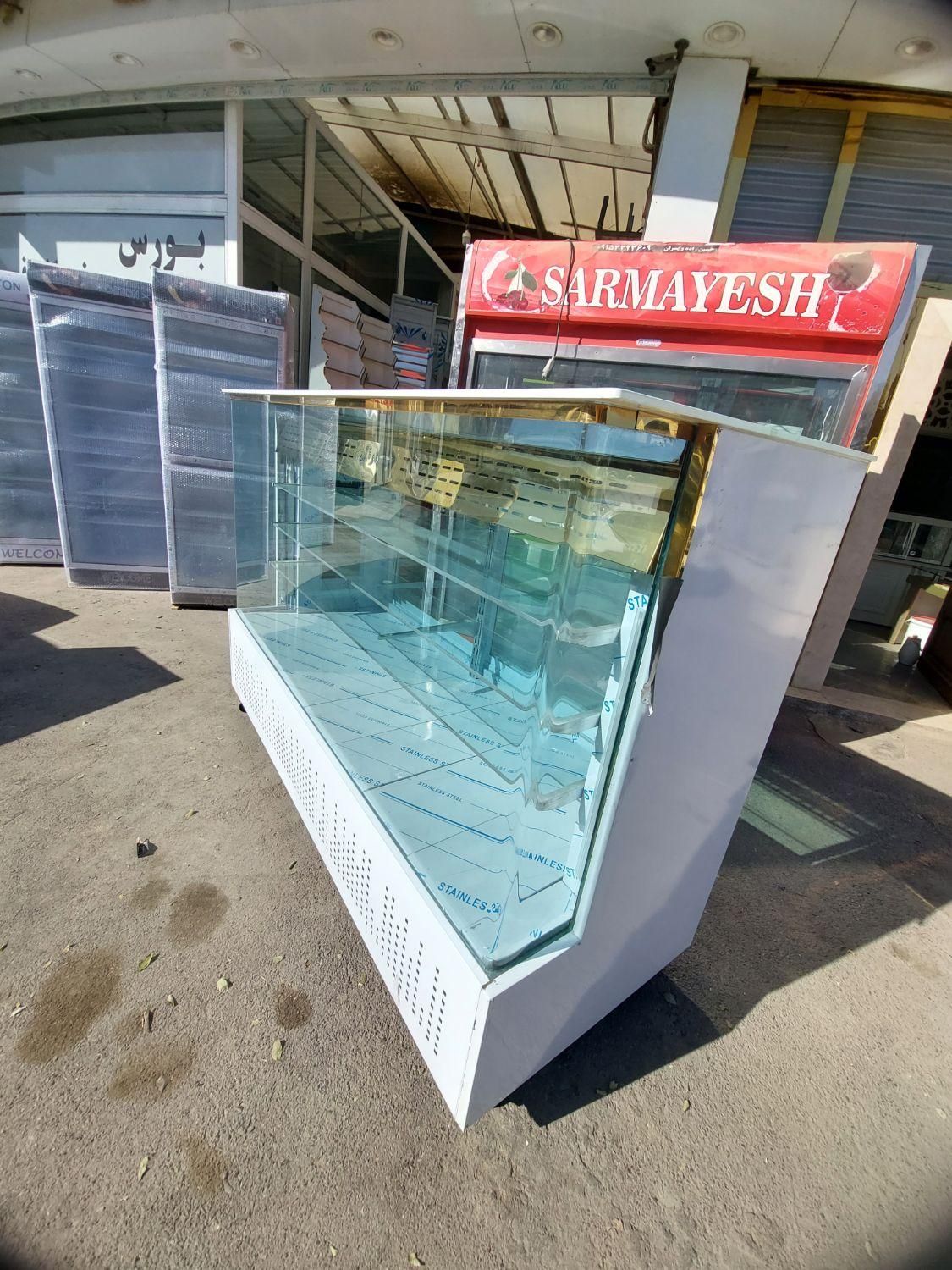 یخچال ویترینی آکواریومی کندوی عسل طلایی|فروشگاه و مغازه|مشهد, فدک|دیوار