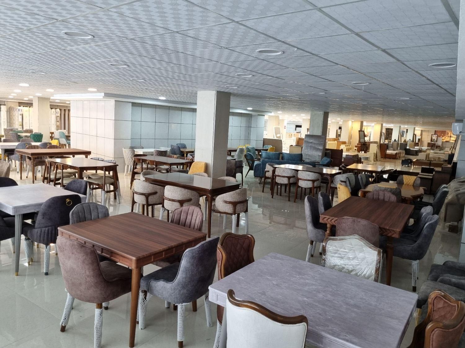 میز غذاخوی|میز و صندلی غذاخوری|بوشهر, |دیوار