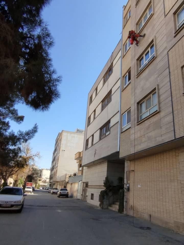 کار در ارتفاع پیچ‌ رولپلاک عایق بندی ایزگام بغل|خدمات پیشه و مهارت|شیراز, معالی‌آباد|دیوار