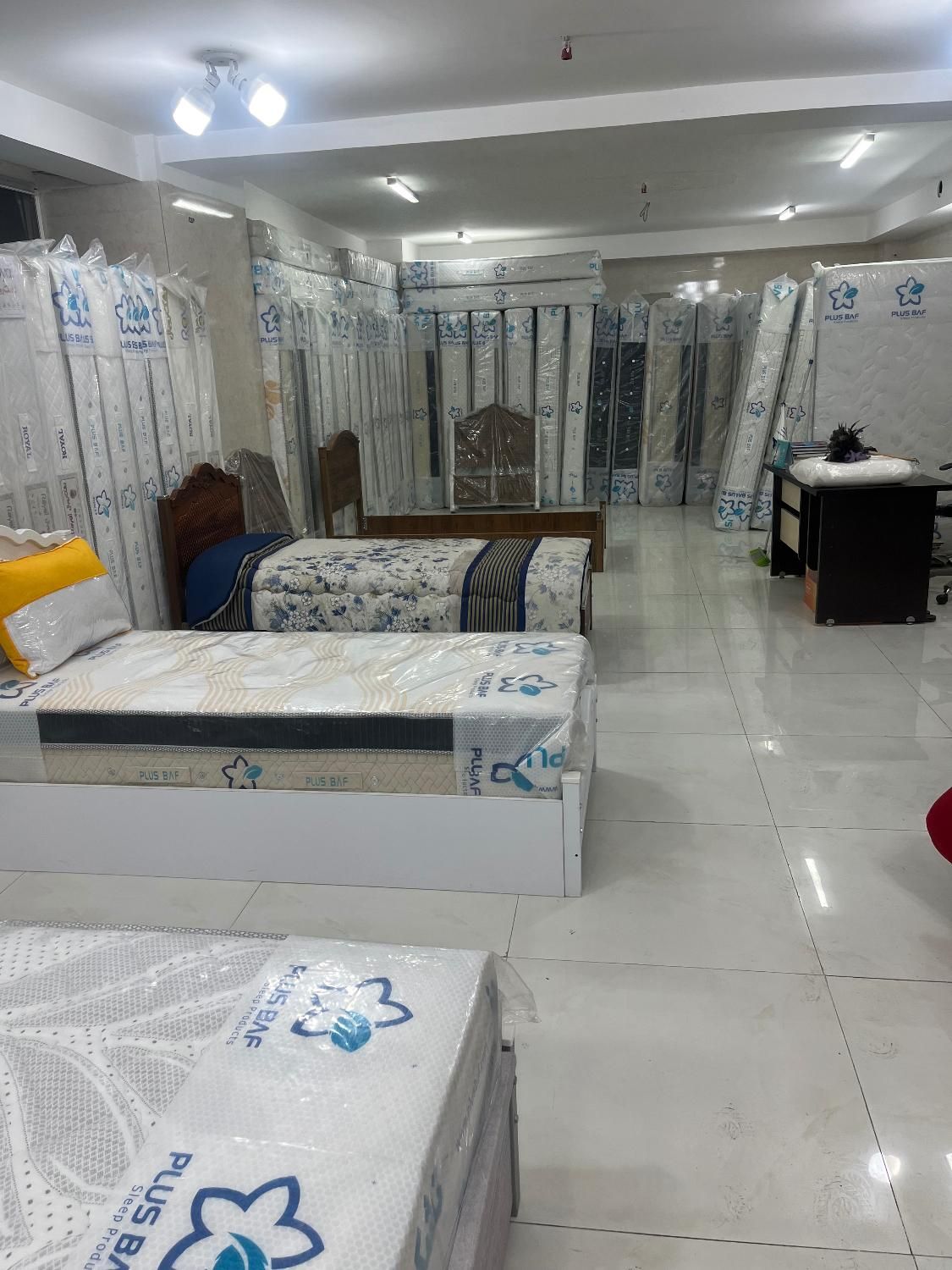 نمایندگی رسمی تشک پلاس باف/رویال تخفیف۳۵ درصد|تشک تختخواب|فولادشهر, B4|دیوار