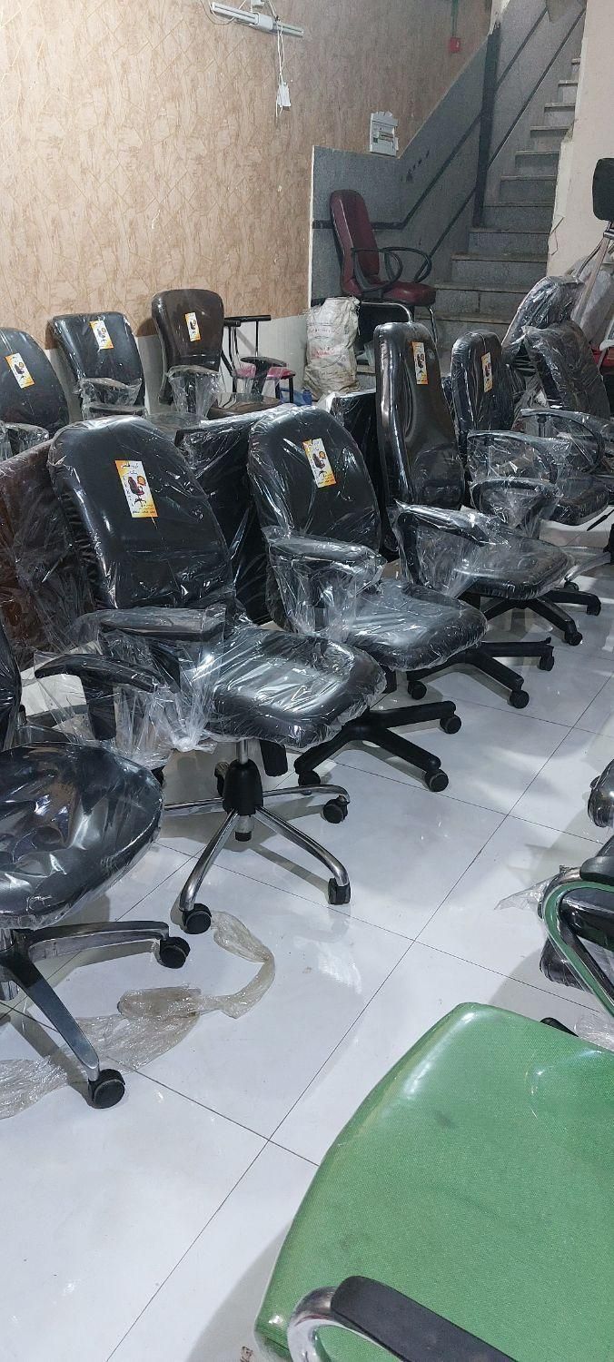 صندلی پیچی گردون|صندلی و نیمکت|مشهد, طلاب|دیوار