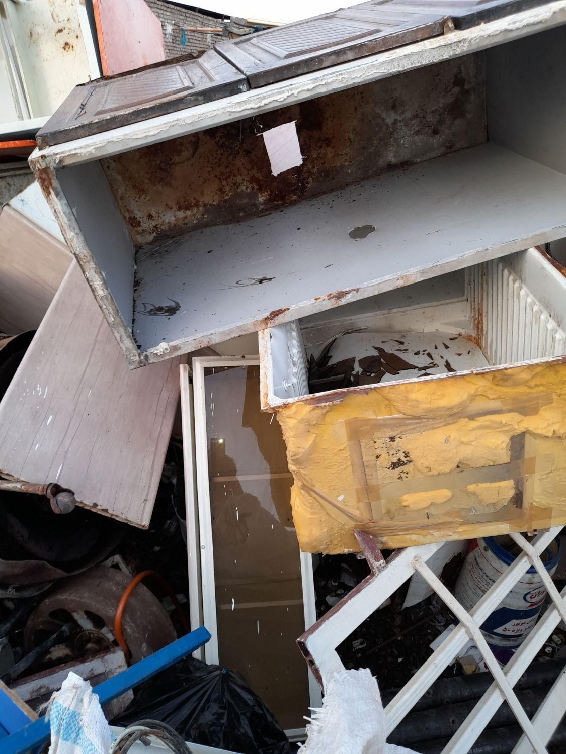 کابینت اهن شیر آلات برنجی پمپ وضایعات|عمدهفروشی|اهواز, پردیس|دیوار