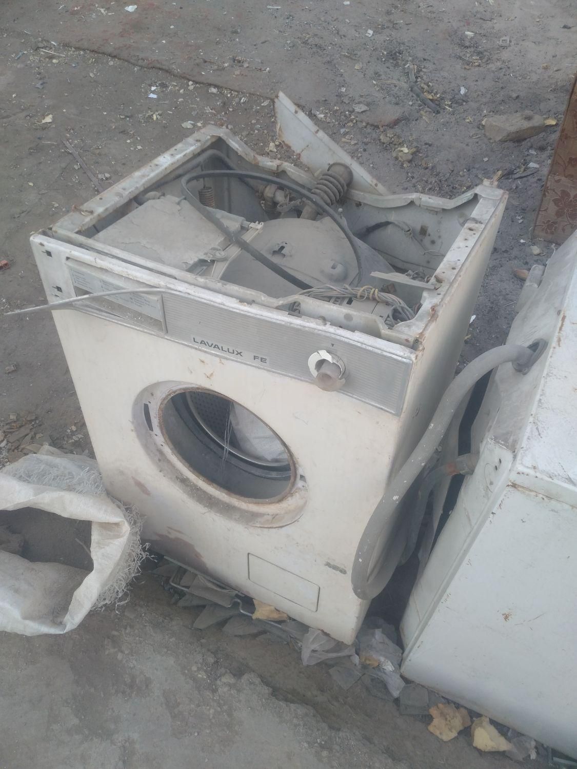 فروش وخرید انواع لباسشوی سالم و خراب|ماشین لباسشویی و خشک‌کن لباس|مشهد, توس (بلوار توس)|دیوار