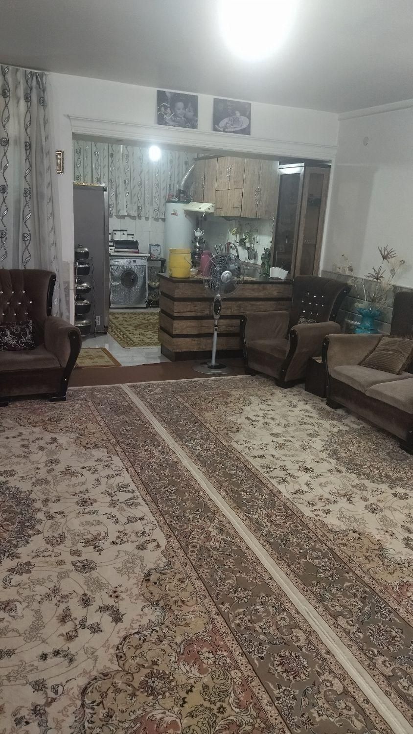 فروشی خانه دو طبقه خ نطنزکوچه حسین پور قائم ۲۴|فروش خانه و ویلا|کاشان, آیت الله سعیدی|دیوار